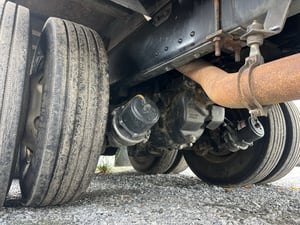 HINO FM 344แรงม้า รถบรรทุก 10ล้อ กระบะคอกสูง ปี2011 เลขไมล์น้อยกว่า 800,000 กม.