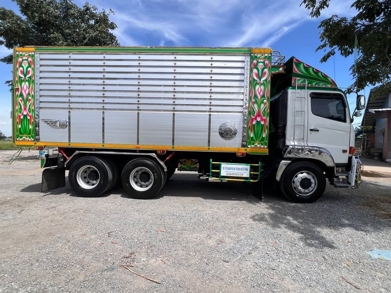 HINO victor FM1A  344แรงม้า รถบรรทุก 10ล้อ ดั้มพ์ ปี 61