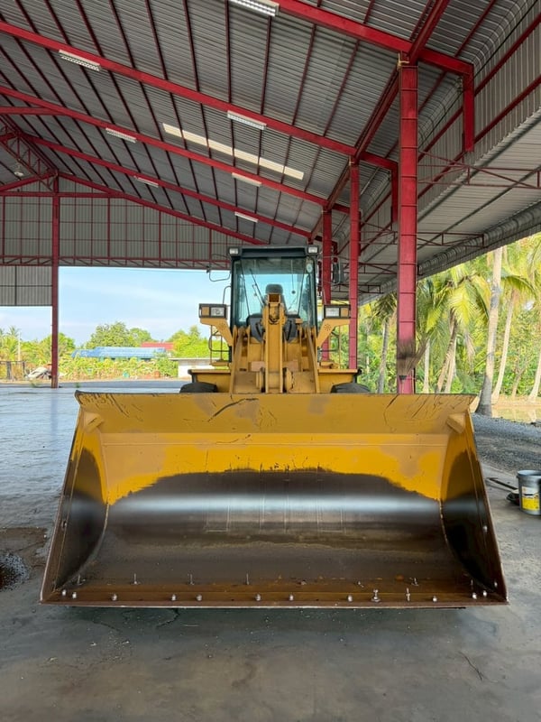 รถตักล้อยาง Liugong 835 แขนยาว 