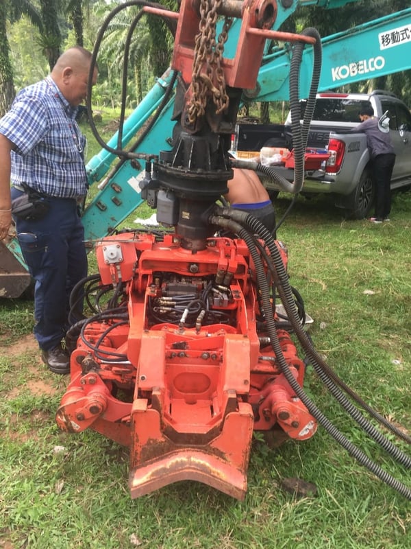 ขายหัวตัดไม้ติดแบ็คโครุ่น12-20ตัน