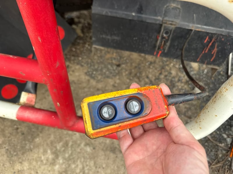 ISUZU FTR 240แรงม้า รถบรรทุก 6ล้อ ขนรถ ปี2013