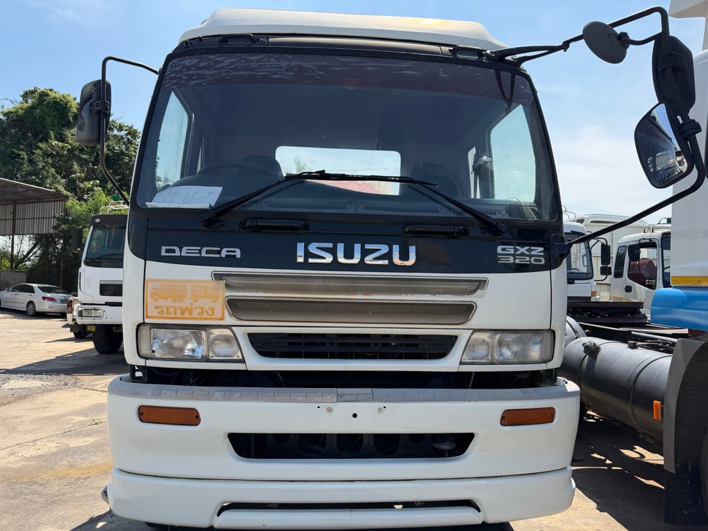 ISUZU FXZ 320แรงม้า รถบรรทุก 10ล้อ หัวลาก เฉพาะหัว ปี2005