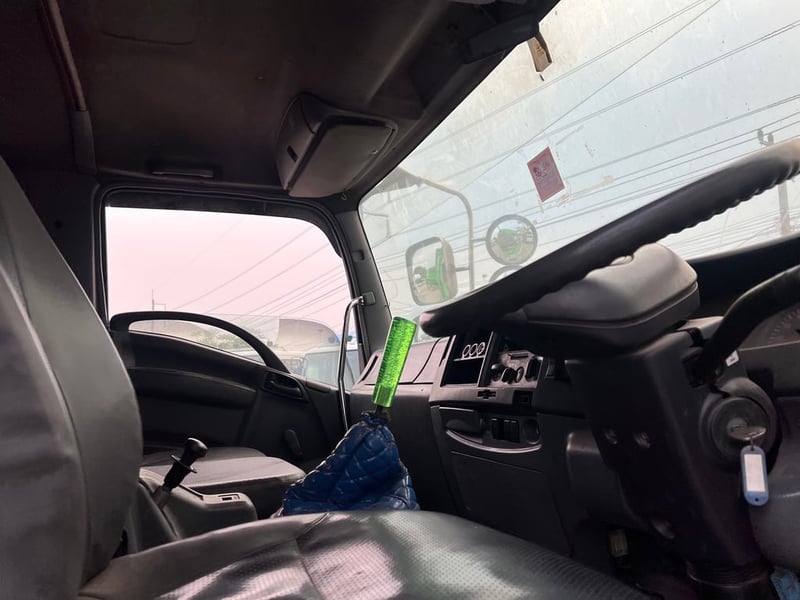 ISUZU FVM 300แรงม้า รถบรรทุก 10ล้อ กระบะคอกสูง ปี2010 ISUZU FVM 300แรงม้า รถบรรทุก 10ล้อ กระบะคอกสูง ปี2010