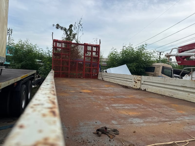 ISUZU FTR 240แรงม้า รถบรรทุก 6ล้อ ขนรถ ปี2013