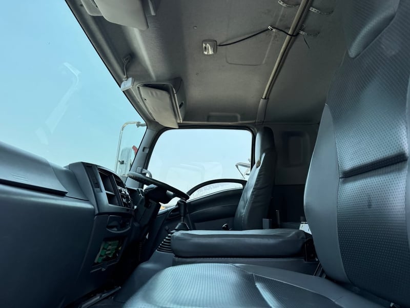 ISUZU FXZ 360cngแรงม้า รถบรรทุก 10ล้อ ดั้มพ์ ปี2014