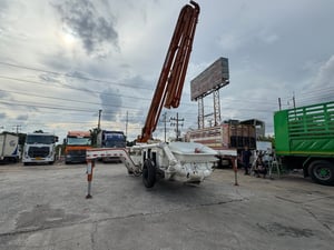 เครนปั้มปูนเดินได้ เครนปั้มปูนเดินได้