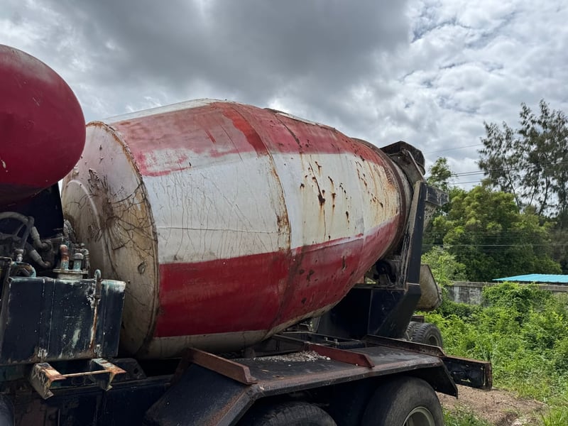 HINO SS 380แรงม้า รถบรรทุก หัวลาก 10ล้อ โม่ผสมปูน ปี2007