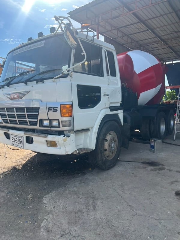 รถโม่ปูน 6Q พร้อมใช้ เก็บงานโม่ปูนมาแล้ว เครื่อง เกียร์ เรียบร้อย