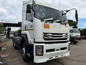 Isuzu GXZ360 ปี67 MT วิ่งไม่ถึงแสน 1.95 ล้าน Isuzu GXZ360 ปี67 MT วิ่งไม่ถึงแสน 1.95 ล้าน