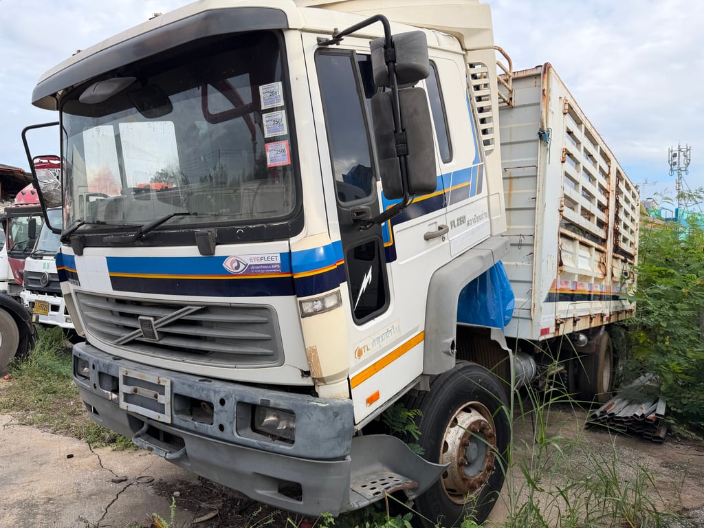 Volvo FL10 วาง6HK1 2เพลาZF