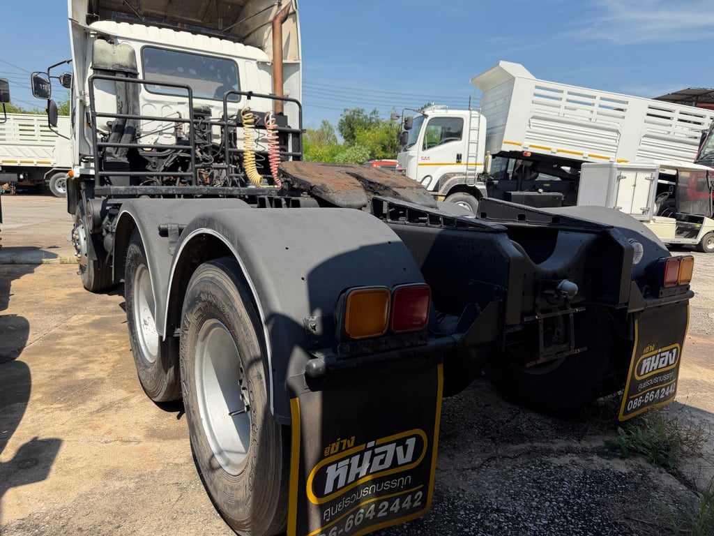 ISUZU FXZ 320แรงม้า รถบรรทุก 10ล้อ หัวลาก เฉพาะหัว ปี2005