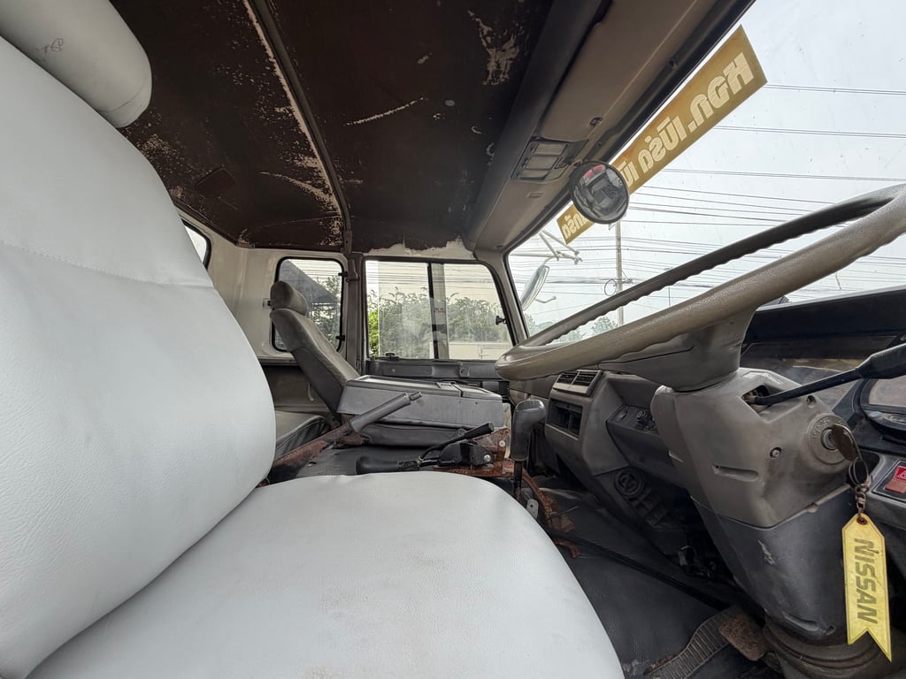 รถโม่ปูน 6Q พร้อมใช้ เก็บงานโม่ปูนมาแล้ว เครื่อง เกียร์ เรียบร้อย