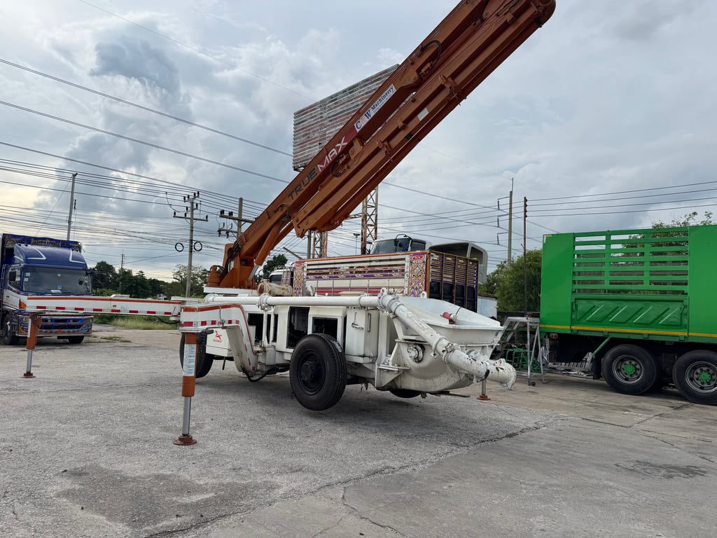 Trurmax 30d 150แรงม้า รถบรรทุก 4ล้อ ฉีดคอนกรีต ปี2019
