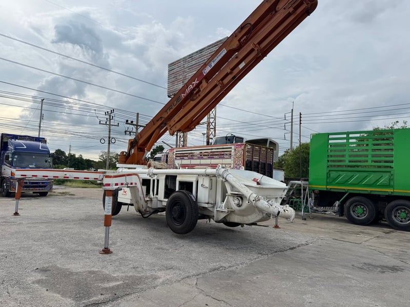 Trurmax 30d 150แรงม้า รถบรรทุก 4ล้อ ฉีดคอนกรีต ปี2019 Trurmax 30d 150แรงม้า รถบรรทุก 4ล้อ ฉีดคอนกรีต ปี2019