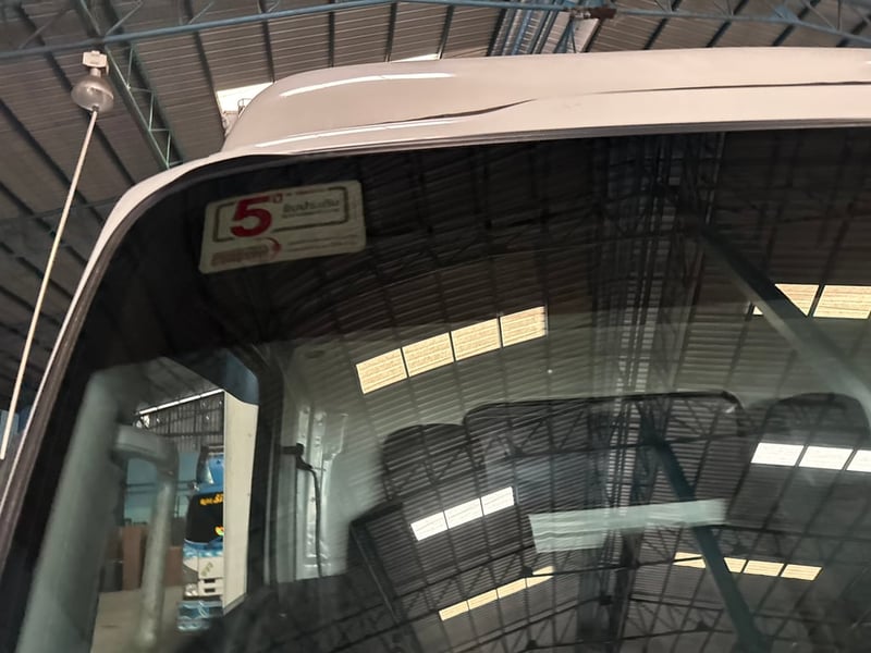 ISUZU NPR 150แรงม้า รถบรรทุก 6ล้อ ตู้เย็น ปี2021 ISUZU NPR 150แรงม้า รถบรรทุก 6ล้อ ตู้เย็น ปี2021