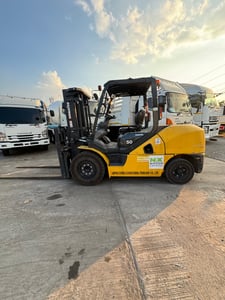 โฟร์คลิฟท์ 5 ตัน งาขยับซ้ายขาวได้ Automatic diesel รถบางกอกโคมัสสุ