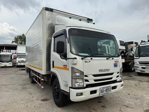 ISUZU NPR 150แรงม้า รถบรรทุก 6ล้อ ตู้เย็น ปี2021