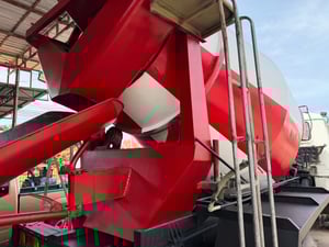 HINO GH รถบรรทุก 6ล้อ โม่ผสมปูน ปี1997 HINO GH รถบรรทุก 6ล้อ โม่ผสมปูน ปี1997