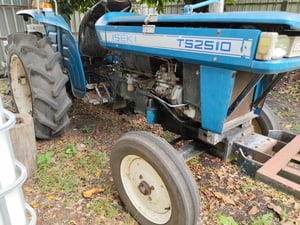 รถไถ ISEKI TS 2510 รถอย่างเดียว ขายตามสภาพ ไช้งานได้ รถไถ ISEKI TS 2510 รถอย่างเดียว ขายตามสภาพ ไช้งานได้