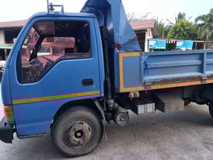 ขาย 6ล้อ ดัมพ์ npr 130