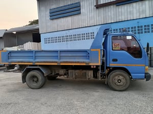 ขาย 6ล้อ ดัมพ์ npr 130