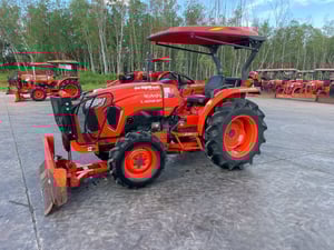 รถเครื่องแน่น ฟรีดาวน์ ผ่อนสบาย พร้อมใช้งาน มีให้เลือกหลายคัน รถไถคูโบต้ารุ่น L4018SP ใบดันดินหน้า ผาน 1 ตัว ดาวน์ 0 บาท สนใจโทรสอบถามหรือมาดูที่ร้านเราได้จ้า รถเครื่องแน่น ฟรีดาวน์ ผ่อนสบาย พร้อมใช้งาน มีให้เลือกหลายคัน รถไถคูโบต้ารุ่น L4018SP ใบดันดินหน้า ผาน 1 ตัว ดาวน์ 0 บาท สนใจโทรสอบถามหรือมาดูที่ร้านเราได้จ้า