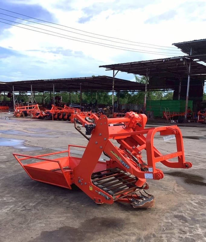 เครื่องขุดมันสำปะหลังตราช้าง  รุ่น CDC80 ถาดกระบะใส่มัน มือ2 งานขุดคุณภาพรวดเร็วเต็มประสิทธิภาพ  ทดแทนแรงงาน  ลดการสูญเสียผลผลิต  ใส่รถ L47,L50   ขายสดราคา 45,000 บาท  สนใจโทรสอบถาม  065-2401438  น้องเอิญ สนใจเข้ามาเลือกดูที่ร้านได้จ้า