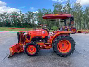 รถเครื่องแน่น ฟรีดาวน์ ผ่อนสบาย พร้อมใช้งาน มีให้เลือกหลายคัน รถไถคูโบต้ารุ่น L4018SP ใบดันดินหน้า ผาน 1 ตัว ดาวน์ 0 บาท สนใจโทรสอบถามหรือมาดูที่ร้านเราได้จ้า รถเครื่องแน่น ฟรีดาวน์ ผ่อนสบาย พร้อมใช้งาน มีให้เลือกหลายคัน รถไถคูโบต้ารุ่น L4018SP ใบดันดินหน้า ผาน 1 ตัว ดาวน์ 0 บาท สนใจโทรสอบถามหรือมาดูที่ร้านเราได้จ้า