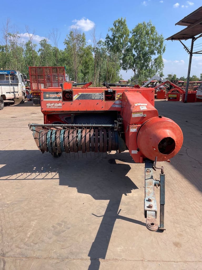 มาใหม่ เครื่องอัดฟาง HB130มือสอง  HB135มือสอง  ทำงานรวดเร็ว  ลดค่าใช้จ่าย เพิ่มรายได้ เต็มประสิทธิภาพงาน 👍ขายราคาพ่อค้า   60,000   บาท   HB135มือสอง 👍ขายราคาพ่อค้า 120,000 บาท    เข้ามาเลือกดูที่ร้านได้จ้า