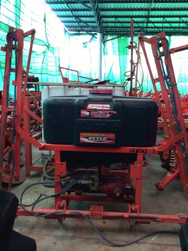 มาใหม่ ถังพ่นยามือสอง BS350  ตราช้าง เข้ามาใหม่  ใช้ได้ทนทาน  ถังจุใหญ่ ทำงานเร็วเต็มประสิทธิภาพงาน   ขายราคา 25,000 บาทจ้า  สนใจโทรสอบถาม 065-2401438 น้องเอินจ้า เข้ามาเลือกที่ร้านได้จ้า