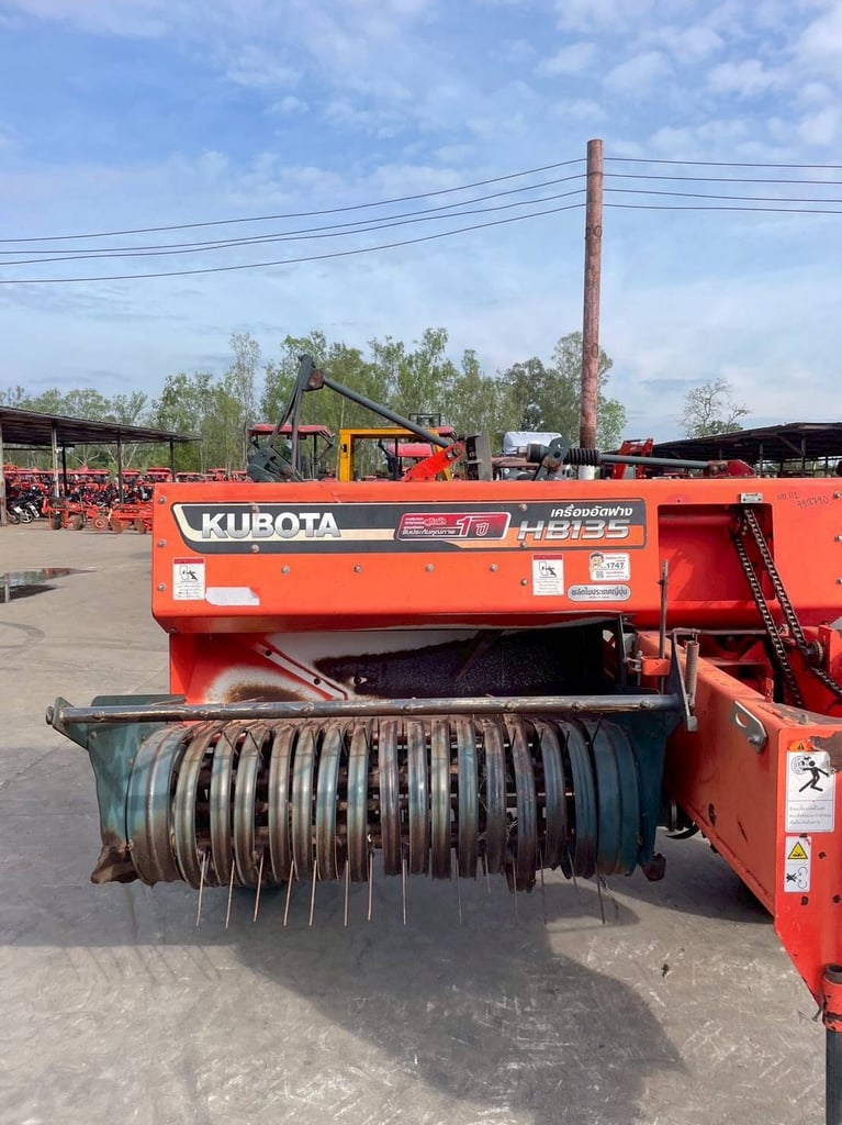 มาใหม่ เครื่องอัดฟาง HB130มือสอง  HB135มือสอง  ทำงานรวดเร็ว  ลดค่าใช้จ่าย เพิ่มรายได้ เต็มประสิทธิภาพงาน 👍ขายราคาพ่อค้า   60,000   บาท   HB135มือสอง 👍ขายราคาพ่อค้า 120,000 บาท    เข้ามาเลือกดูที่ร้านได้จ้า