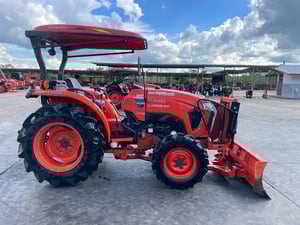 รถเครื่องแน่น ฟรีดาวน์ ผ่อนสบาย พร้อมใช้งาน มีให้เลือกหลายคัน รถไถคูโบต้ารุ่น L4018SP ใบดันดินหน้า ผาน 1 ตัว ดาวน์ 0 บาท สนใจโทรสอบถามหรือมาดูที่ร้านเราได้จ้า รถเครื่องแน่น ฟรีดาวน์ ผ่อนสบาย พร้อมใช้งาน มีให้เลือกหลายคัน รถไถคูโบต้ารุ่น L4018SP ใบดันดินหน้า ผาน 1 ตัว ดาวน์ 0 บาท สนใจโทรสอบถามหรือมาดูที่ร้านเราได้จ้า