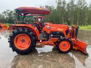 รถเครื่องดี มีให้เลือกเยอะ ดาวน์ถูก  ผ่อนสบาย พร้อมใช้งาน รถไถคูโบต้ารุ่น L5018SP ใบดันดินหน้า ผาน 1 ตัว ดาวน์ 5000 บาท สนใจโทรสอบถามหรือมาดูที่ร้านเราได้จ้า