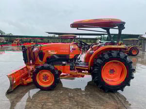 รถเครื่องดี มีให้เลือกเยอะ ดาวน์ถูก  ผ่อนสบาย พร้อมใช้งาน รถไถคูโบต้ารุ่น L5018SP ใบดันดินหน้า ผาน 1 ตัว ดาวน์ 5000 บาท สนใจโทรสอบถามหรือมาดูที่ร้านเราได้จ้า