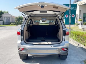 ISUZU MU-X 3.0 DA DVD 2WD ปี 2017 (รุ่นท็อป โฉม 60 ปี)