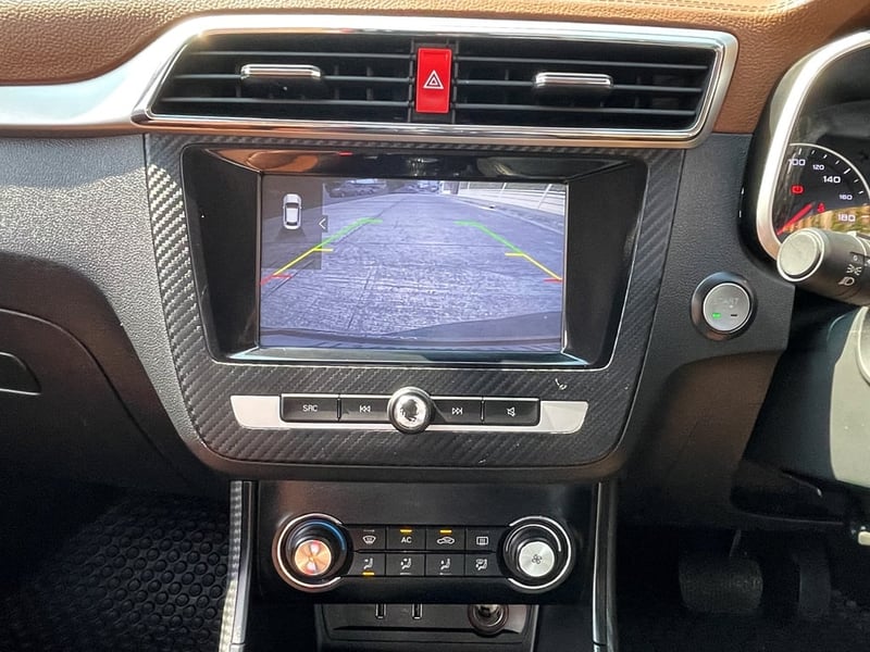 MG ZS 1.5 X SUNROOF ปี 2018 รถมือสองสภาพดี