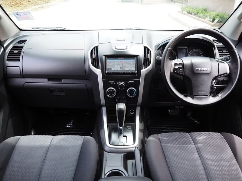 🚗 ISUZU ALL NEW D-MAX SPACECAB HI-LANDER 2.5 VGS Z-Prestige Navi 📅 ปี 2012 | ⚙️ เกียร์ AUTO | 💎 สภาพนางฟ้า