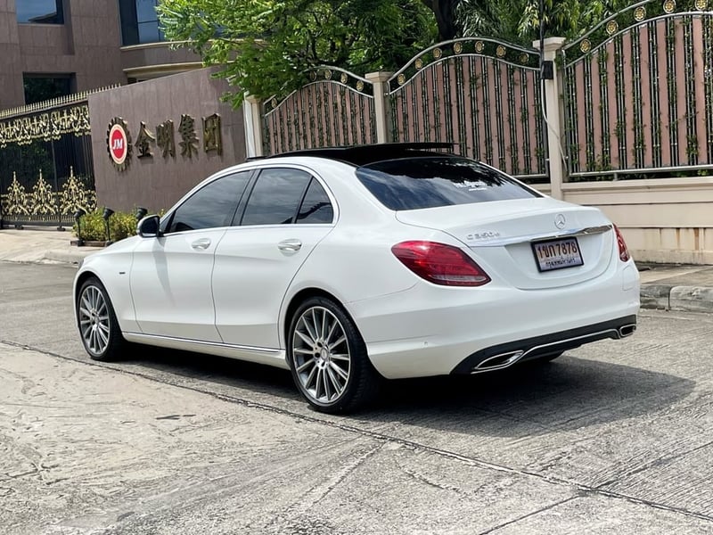 BENZ C350e AMG Dynamic ปี 2017  รถบ้านแท้ สภาพนางฟ้า เกรด AAA 