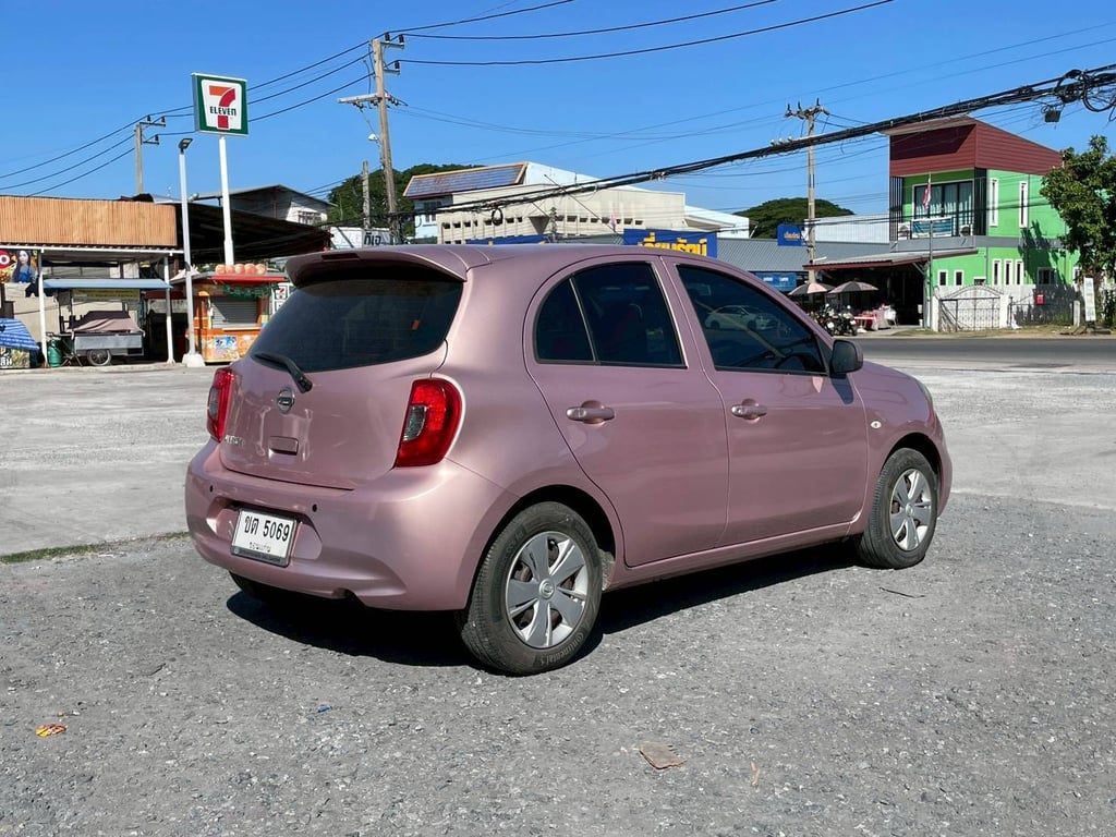 🚗✨ รถเล็กสุดคุ้ม ใช้งานง่าย ประหยัดจริง! ✨🚗 Nissan March 1.2 E Minor Change ปี 2017