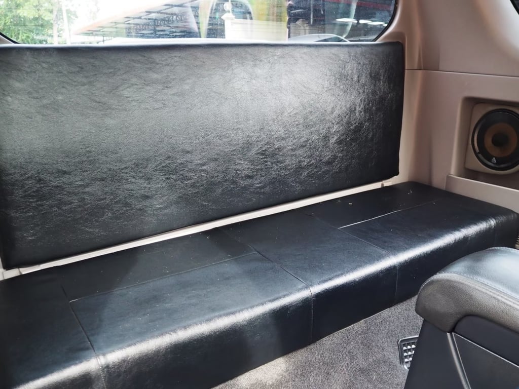 MITSUBISHI TRITON CAB 2.4 GLX (MNC) CNG ปี 2011 MITSUBISHI TRITON CAB 2.4 GLX (MNC) CNG ปี 2011