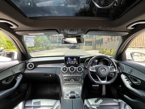 BENZ C350e AMG Dynamic ปี 2017  รถบ้านแท้ สภาพนางฟ้า เกรด AAA 