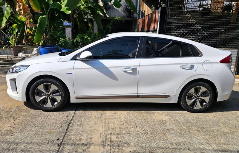 ⚡🚗 Hyundai 1.5 IONIQ EV ปี 2019 รถไฟฟ้าแท้ 100% ใช้งานดี ประหยัดจริง ดูแลง่ายมาก ⚡🚗 Hyundai 1.5 IONIQ EV ปี 2019 รถไฟฟ้าแท้ 100% ใช้งานดี ประหยัดจริง ดูแลง่ายมาก