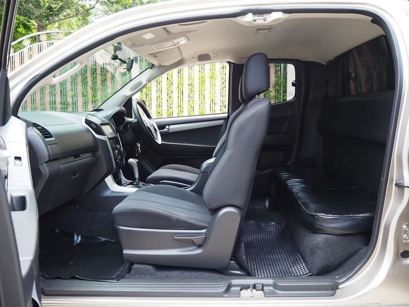 🚗 ISUZU ALL NEW D-MAX SPACECAB HI-LANDER 2.5 VGS Z-Prestige Navi 📅 ปี 2012 | ⚙️ เกียร์ AUTO | 💎 สภาพนางฟ้า