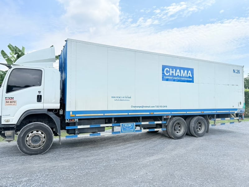 ISUZU FVM 240แรงม้า รถบรรทุก 10ล้อ ตู้แห้ง ปี2018 เลขไมล์น้อยกว่า 500,000 กม. ISUZU FVM 240แรงม้า รถบรรทุก 10ล้อ ตู้แห้ง ปี2018 เลขไมล์น้อยกว่า 500,000 กม.