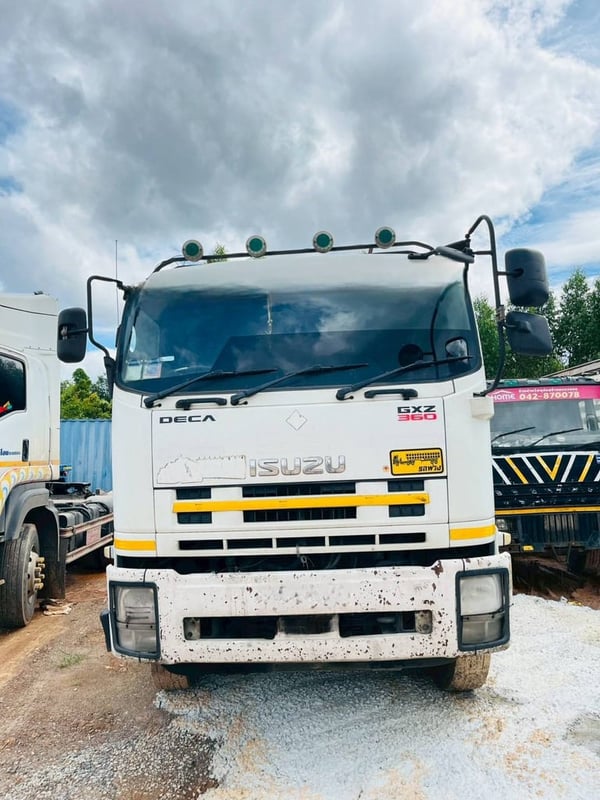 ISUZU GXZ 360แรงม้า รถบรรทุก 10ล้อ หัวลาก เฉพาะหัว ปี2013 ISUZU GXZ 360แรงม้า รถบรรทุก 10ล้อ หัวลาก เฉพาะหัว ปี2013