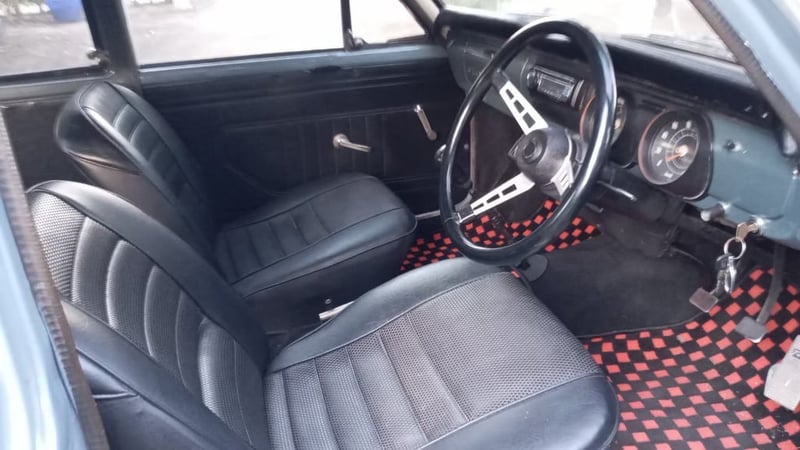 รถบ้านเจ้าของขายเอง Toyota Ke10 2 ประตู ปี 1968