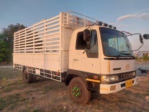 ขาย6ล้อ ฮีโน่เครื่อง165แรง คัชซีKM