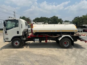 6ล้อNPR150 ถังนำ้4200ลิตร