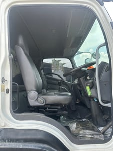 ISUZU FVM 240แรงม้า รถบรรทุก 10ล้อ บรรทุกอาหารสัตว์ ปี2011