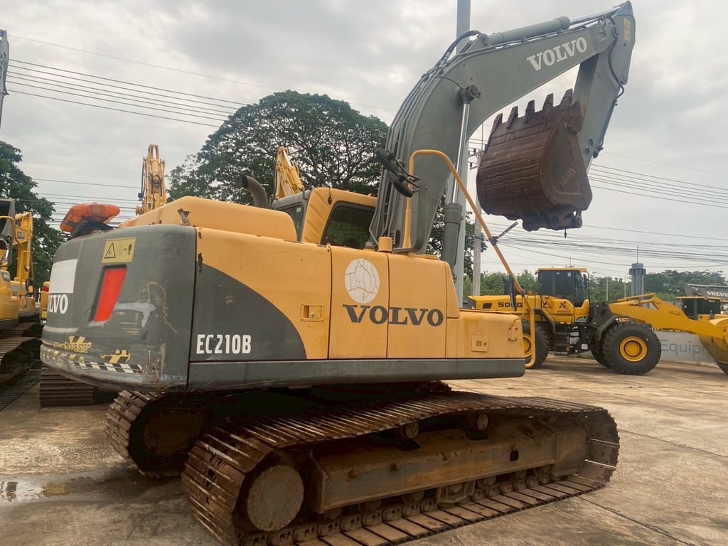 Volvo EC210B Prime 2016 รถสวยขายถูก Volvo EC210B Prime 2016 รถสวยขายถูก